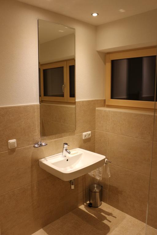 Ferienwohnungen Falch Simone Sankt Anton am Arlberg Habitación foto
